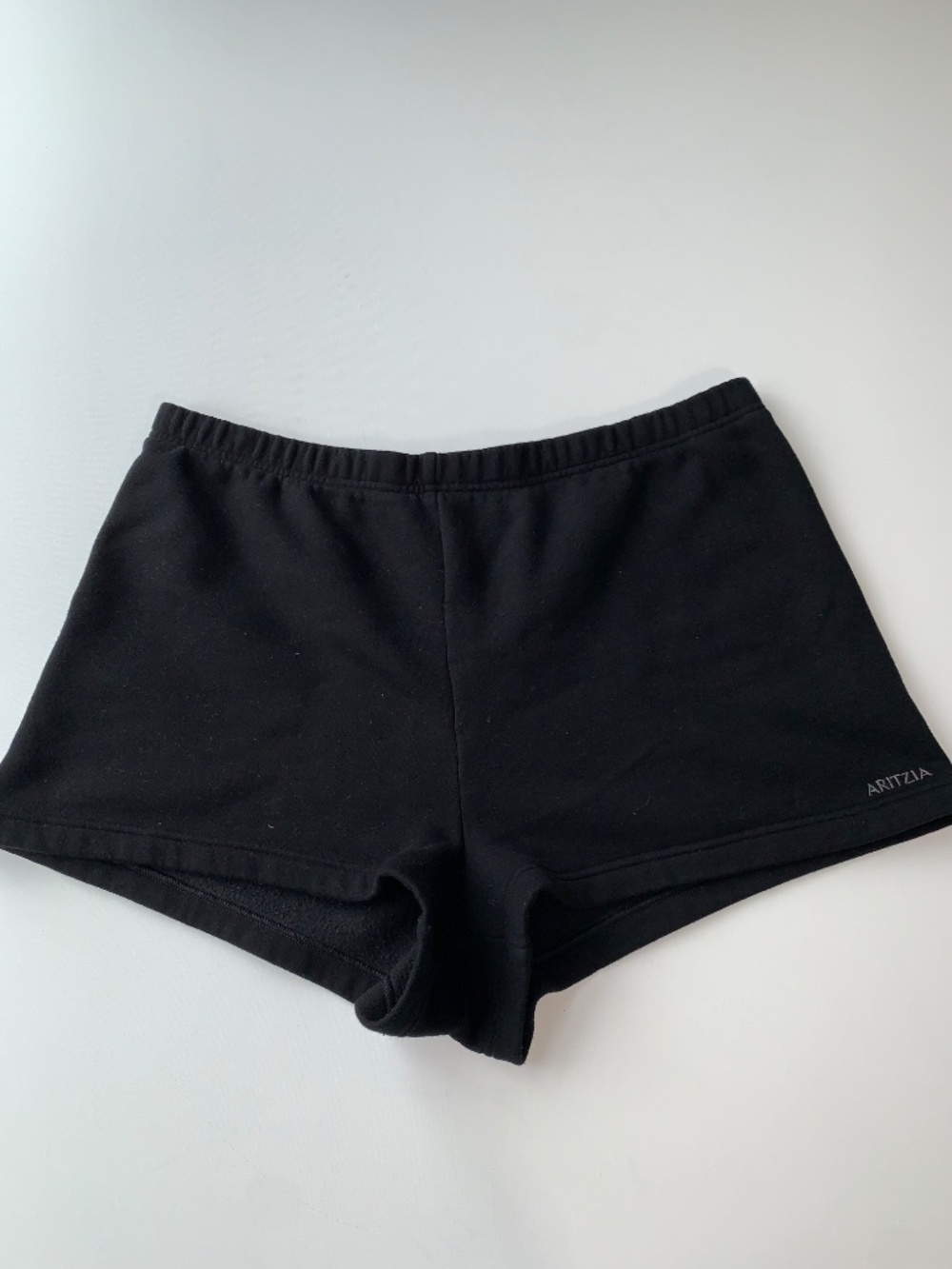 Aritzia Sweatfleece Cozy Fleece Short Black Size S